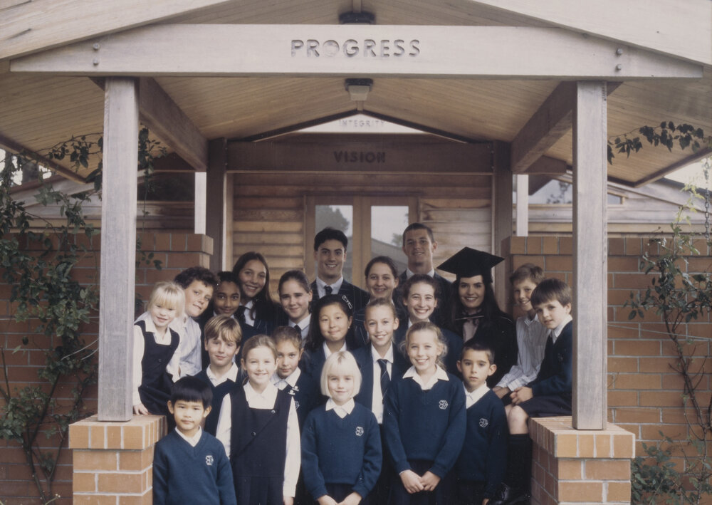 Students outside Kristin Chapel