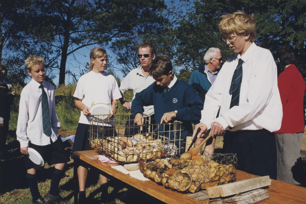 Kristin Year 9 Hangi