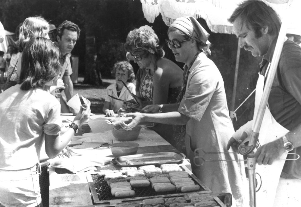 Garden Party, Holdaways: 1974
