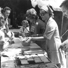 Garden Party, Holdaways: 1974