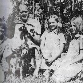 Roy Munn with students and Goat (1974)